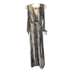 Entro Gray Snake Patterned Wrap Dress‎